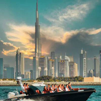 تور قایق سیاه دبی