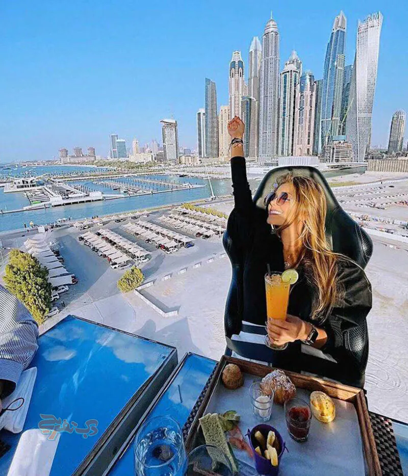 ویو رستوران دینر این د اسکای دبی