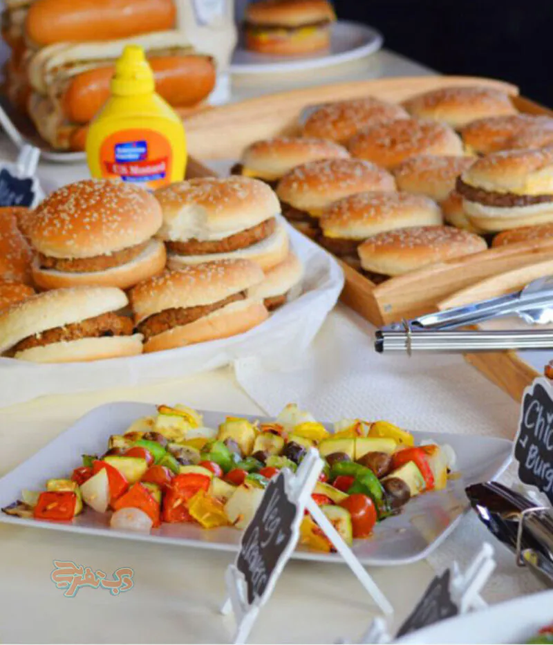 صرف غذا در یات پارتی در دبی