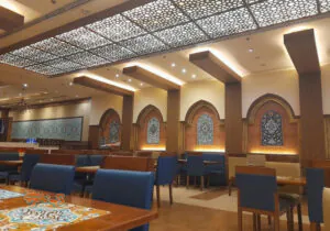 غذای ایرانی در رستوران حاتم دبی