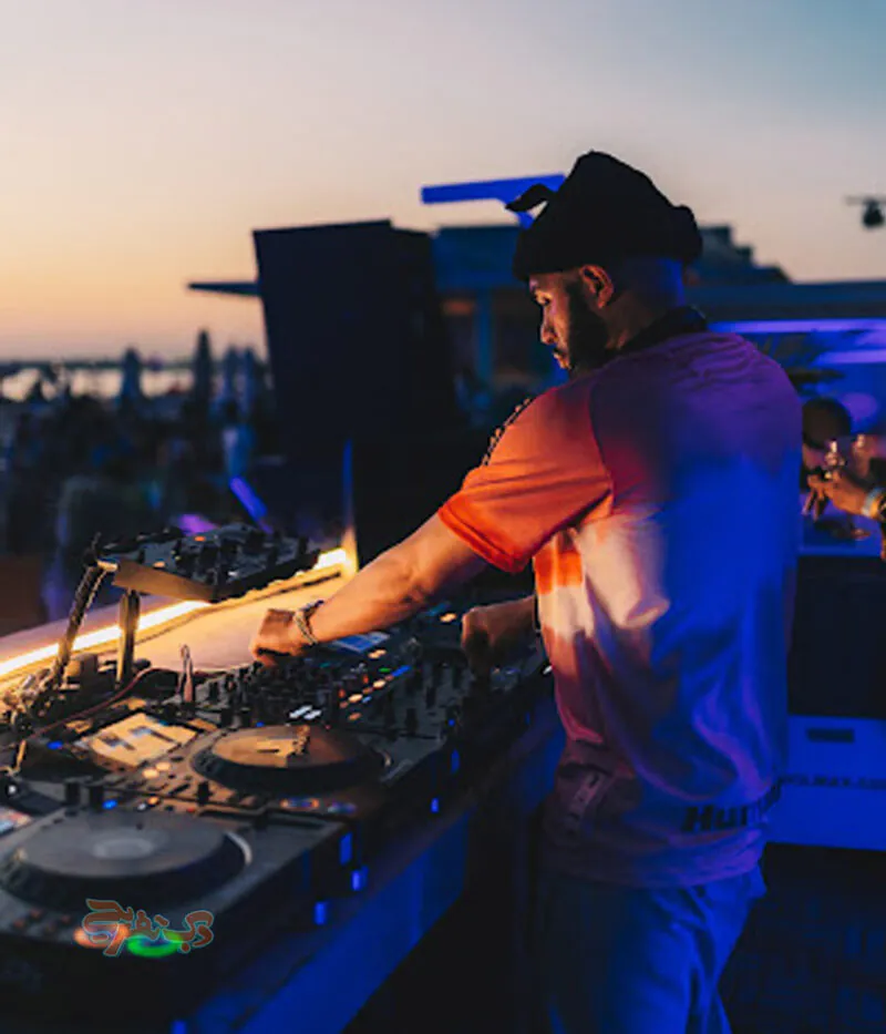 دی جی بیچ کلاب فایو پالم