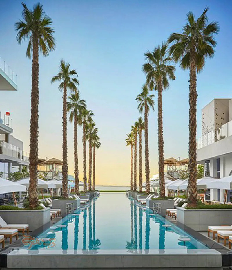 استخر بیچ کلاب فایو پالم