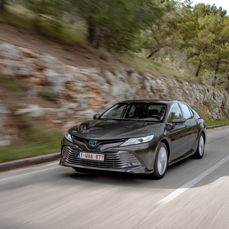 هزینه اجاره تویوتا کمری در دبی