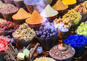 معرفی و خرید سوغاتی از دبی