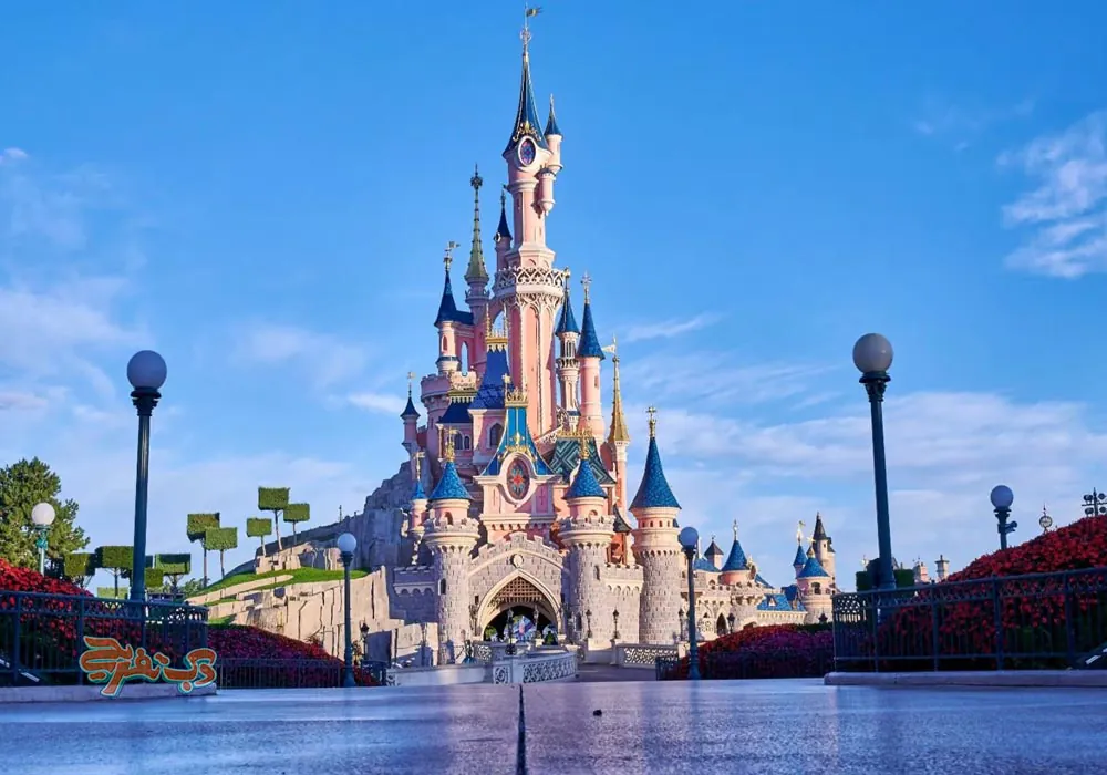 دیزنی‌لند دبی کجاست و چه تفریحاتی دارد؟